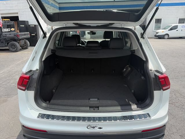 Used 2023 Volkswagen Tiguan SE AWD/4WD image 21