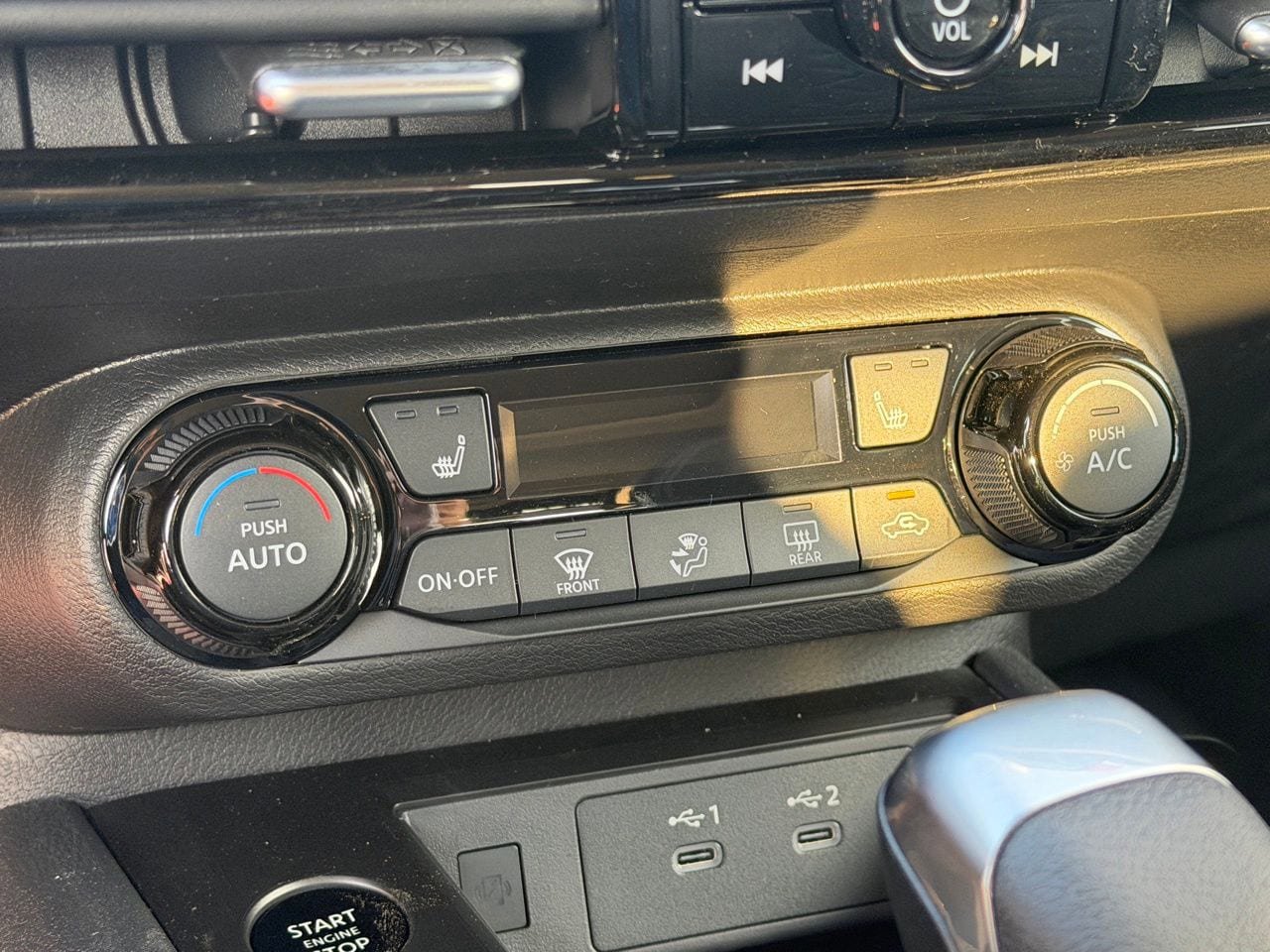 New 2026 Nissan Kicks SV w/ SV Premium Package FWD image 16