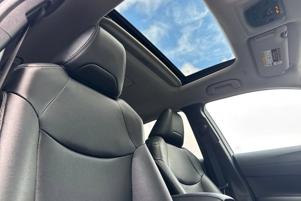 Certified 2022 Toyota Corolla Cross XLE w/ Convenience Package FWD image 16