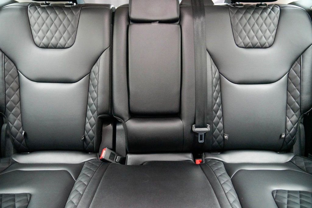 Used 2024 Ford Edge Titanium image 25