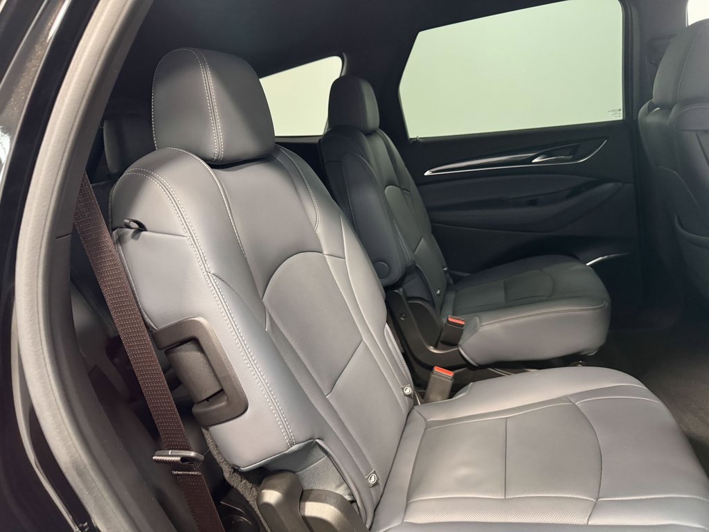 Used 2024 Buick Enclave Premium image 66