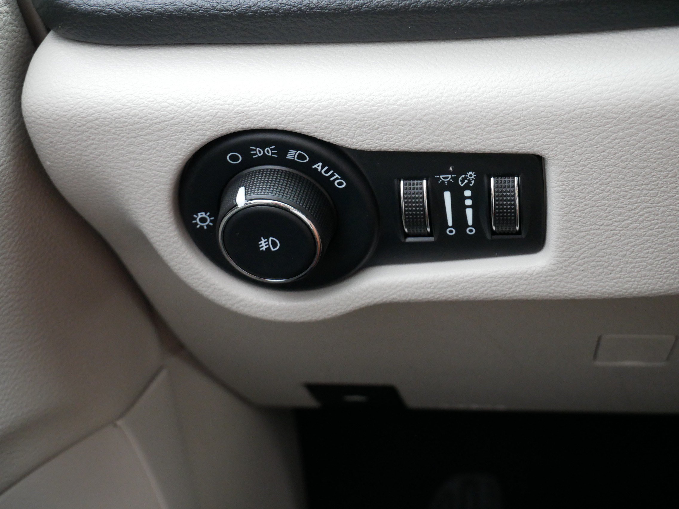 Used 2022 Chrysler Pacifica Touring-L FWD image 26