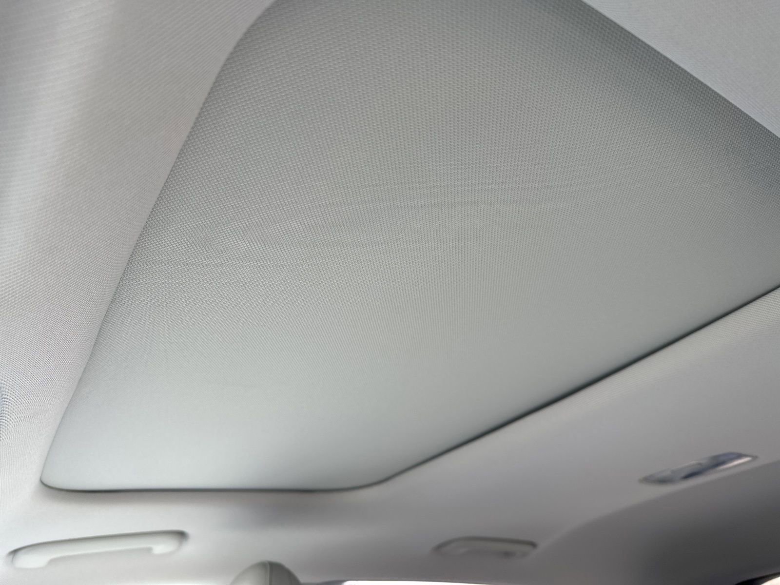 Used 2025 Hyundai Kona Limited image 69