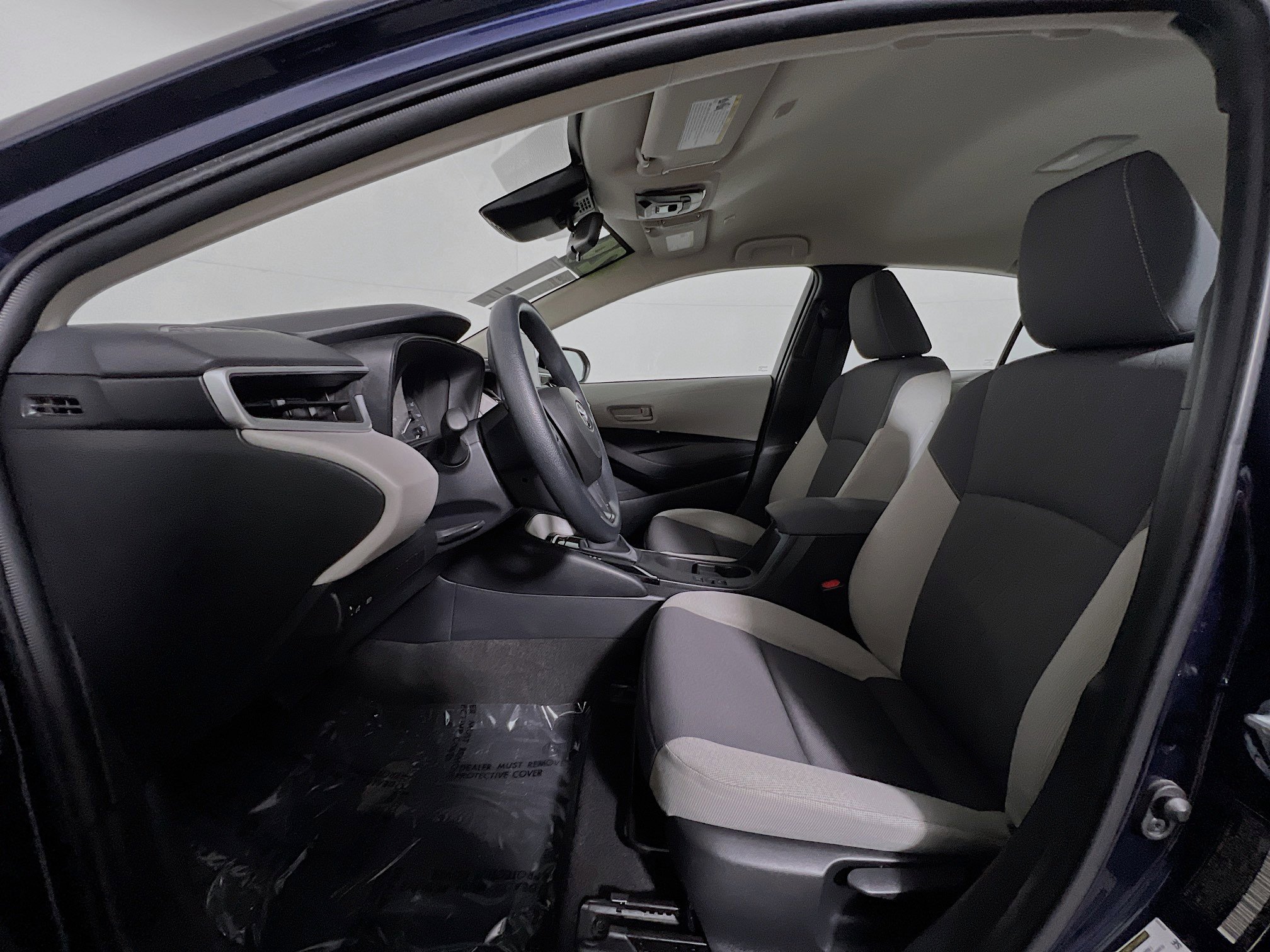 Used 2024 Toyota Corolla LE FWD image 15