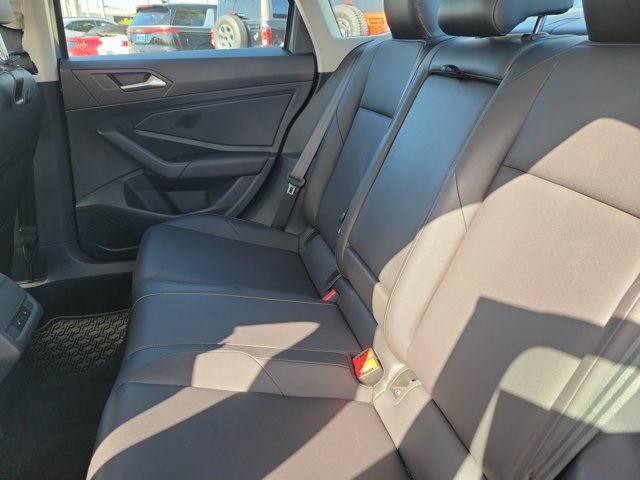 Used 2020 Volkswagen Jetta SEL FWD image 16