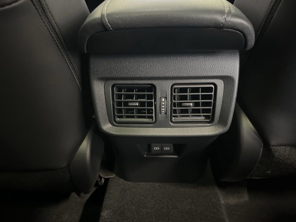 Used 2024 Toyota Venza Nightshade AWD/4WD image 26