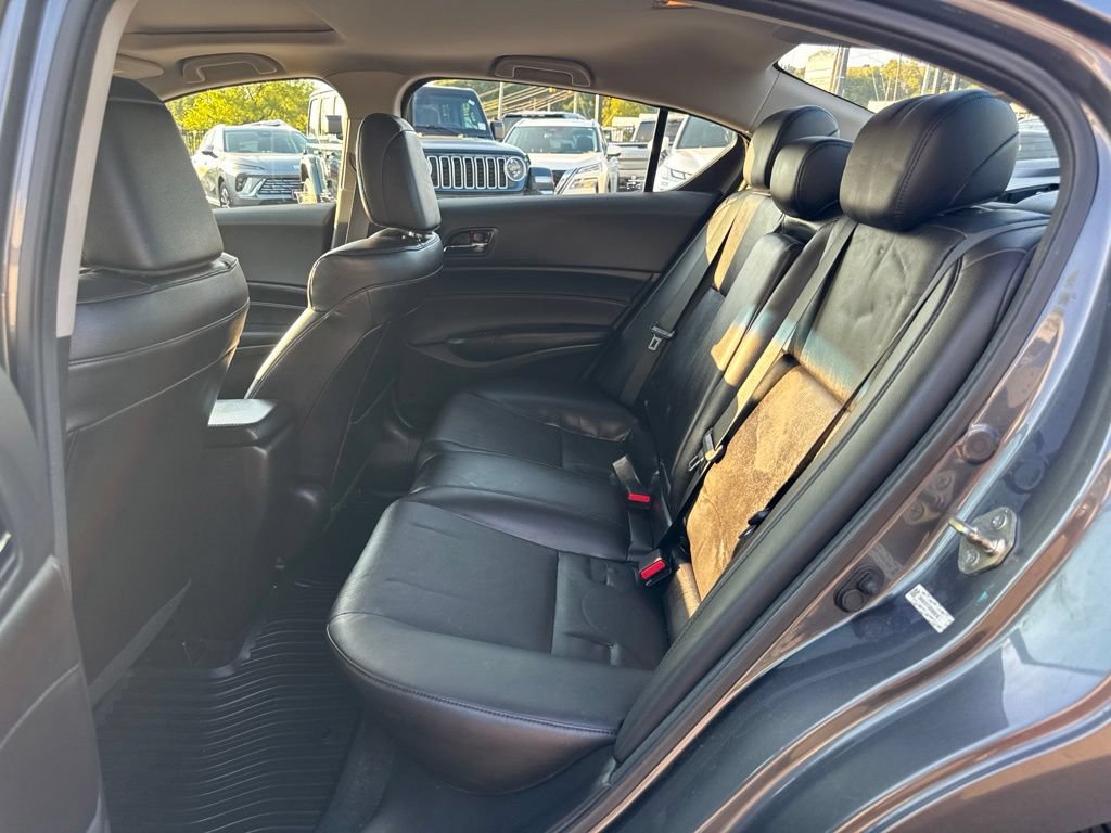 Used 2013 Acura ILX w/ Technology Package FWD image 21