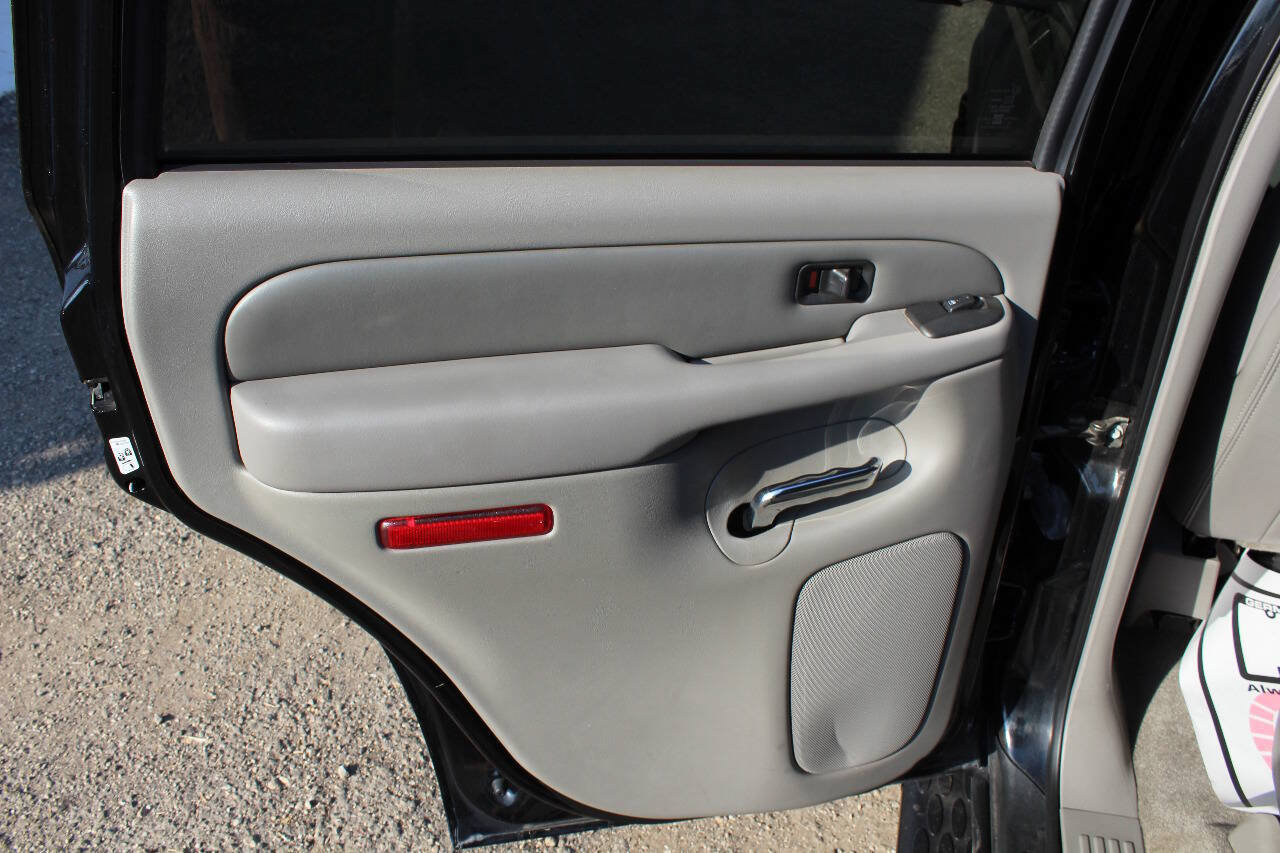 Used 2005 GMC Yukon Denali AWD/4WD image 20
