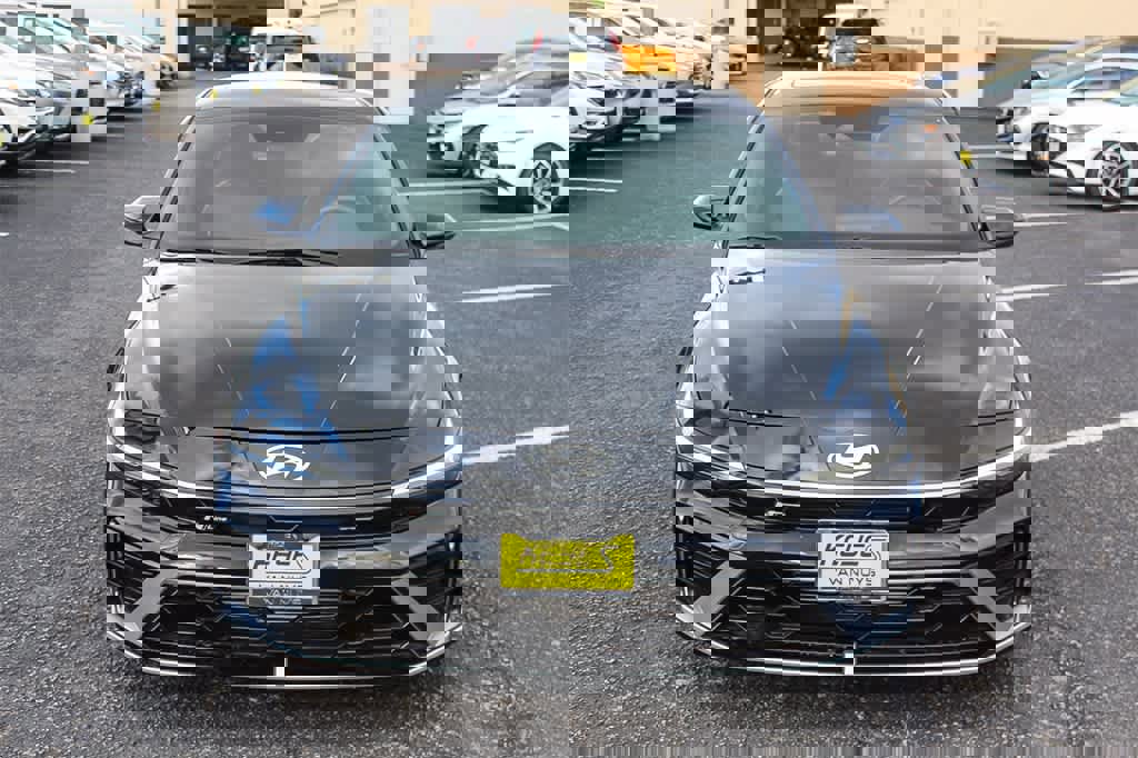 Used 2024 Hyundai Elantra N Line image 2