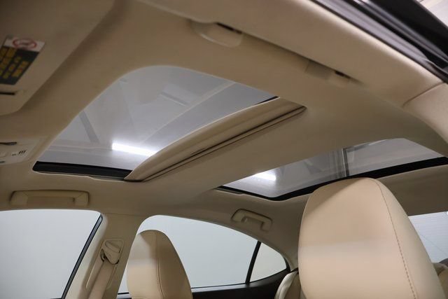 Used 2016 Lexus ES 350 w/ Navigation System Package FWD image 14