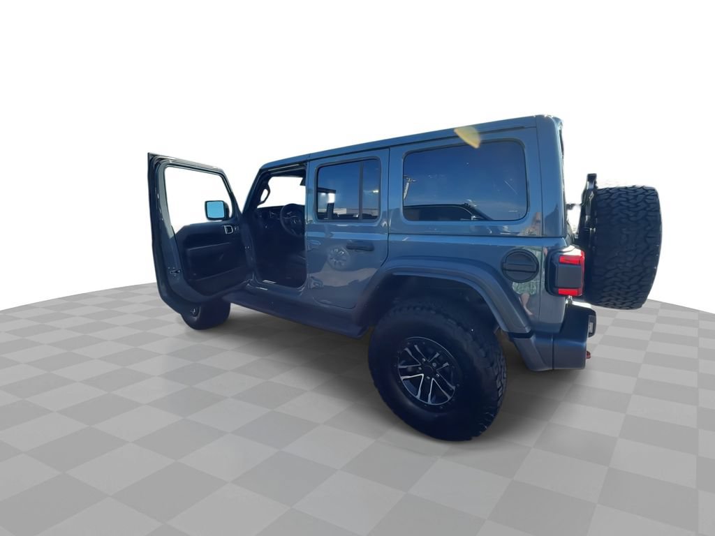 Used 2025 Jeep Wrangler Unlimited Rubicon w/ XTREMEE 35" Tire Package AWD/4WD image 6