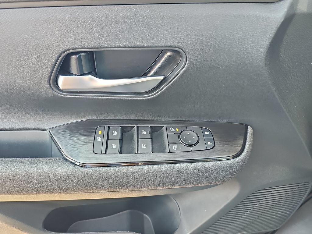 Used 2026 Nissan Kicks SV w/ Charging Package FWD image 26