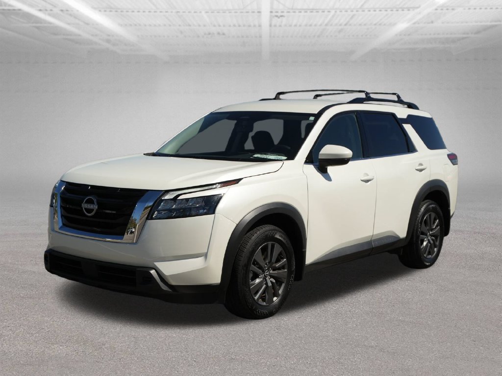 Used 2024 Nissan Pathfinder SV AWD/4WD image 3