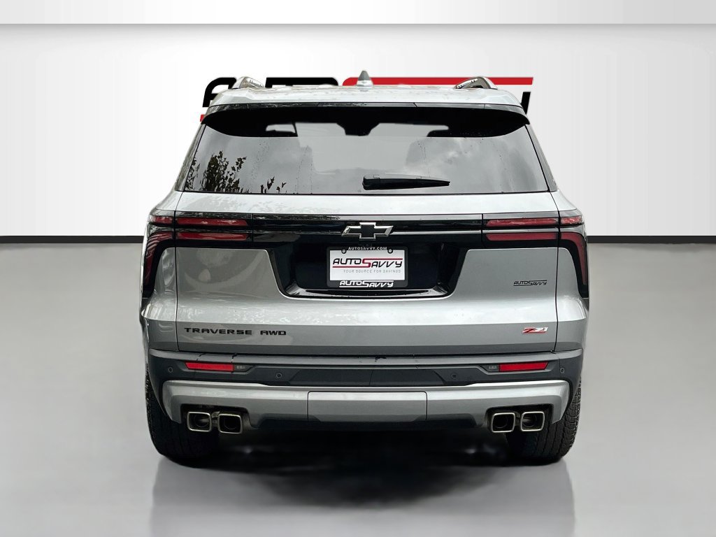 Used 2025 Chevrolet Traverse Z71 w/ Driver Confidence Package AWD/4WD image 6