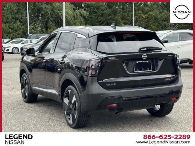 Used 2025 Nissan Kicks SR w/ Illumination Package AWD/4WD image 8