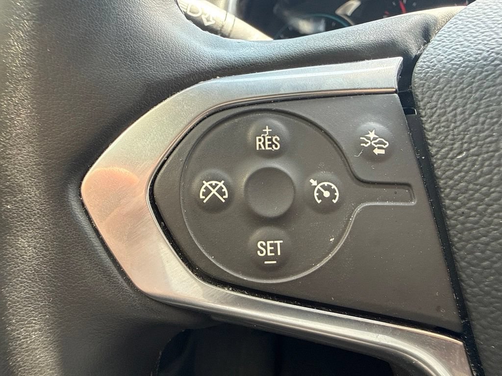 Used 2023 Chevrolet Traverse LT FWD image 22