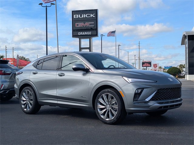 New 2026 Buick Envista Avenir image 2