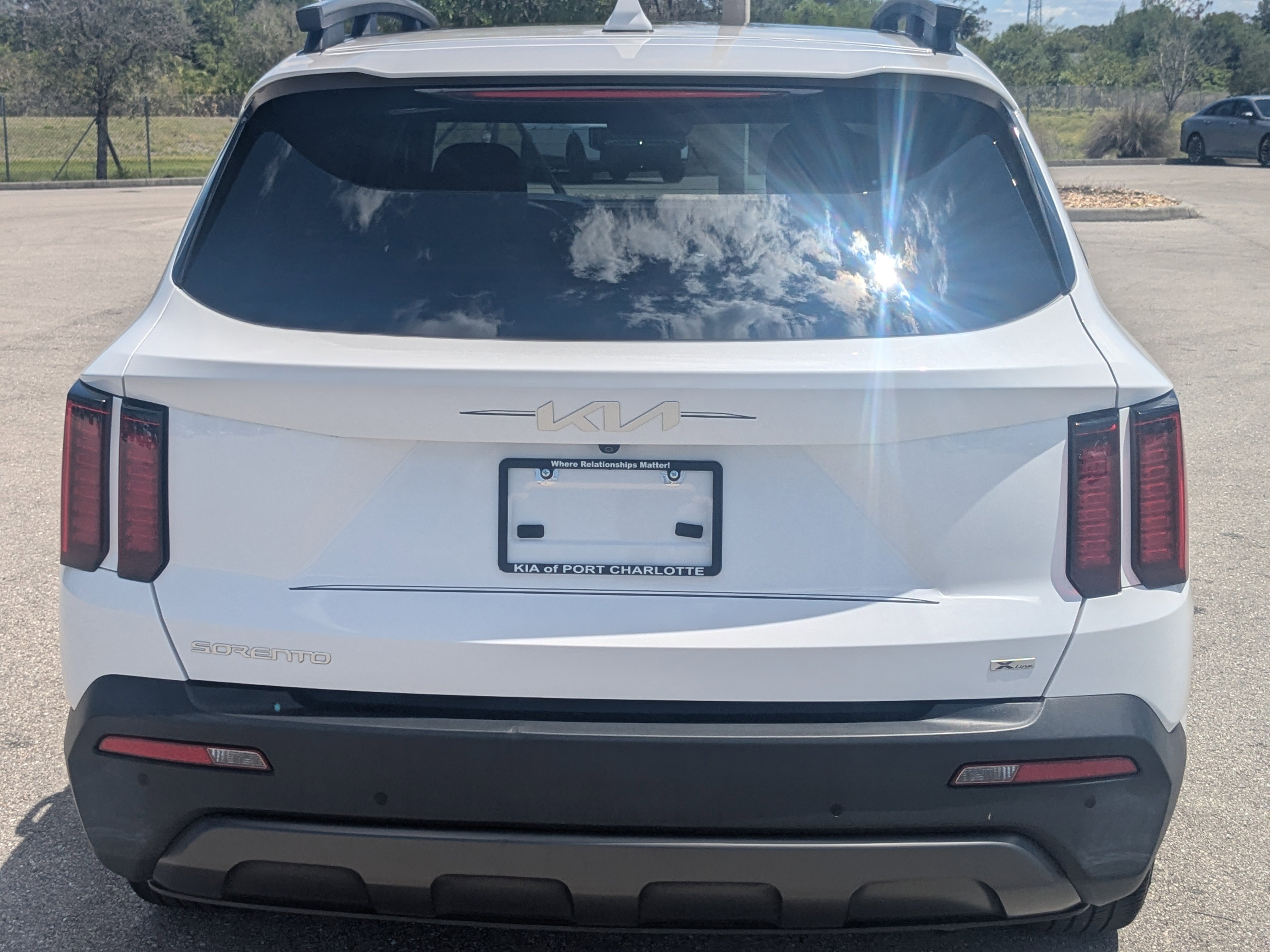 Certified 2023 Kia Sorento S w/ Panoramic Sunroof Package image 6