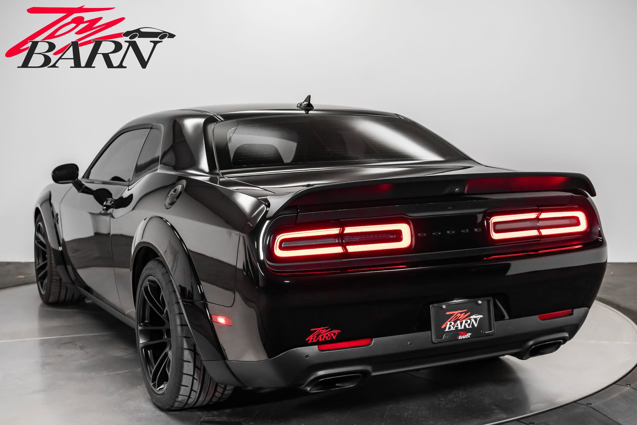 Used 2022 Dodge Challenger SRT Hellcat image 11