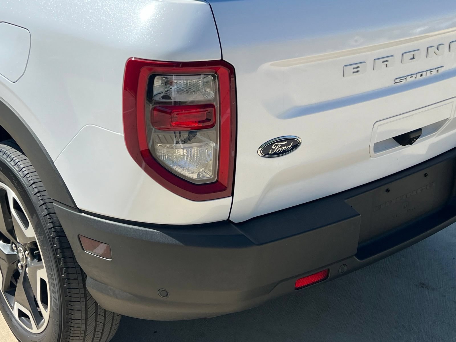Used 2022 Ford Bronco Sport Outer Banks w/ Tech Package AWD/4WD image 13