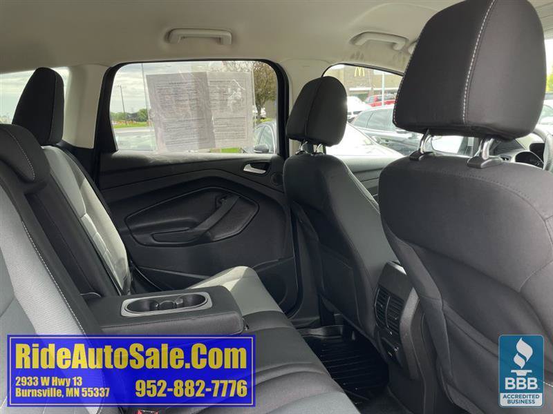 Used 2016 Ford Escape SE w/ Equipment Group 201A AWD/4WD image 16