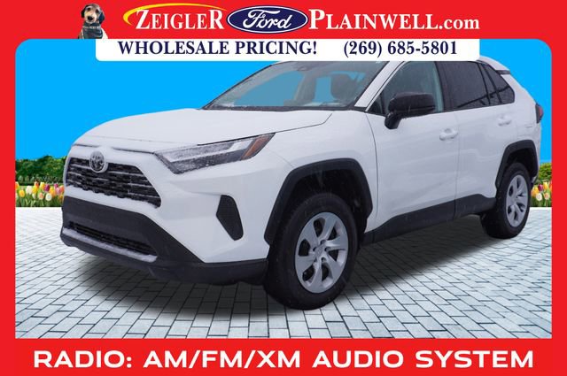 Used 2025 Toyota RAV4 LE image 1