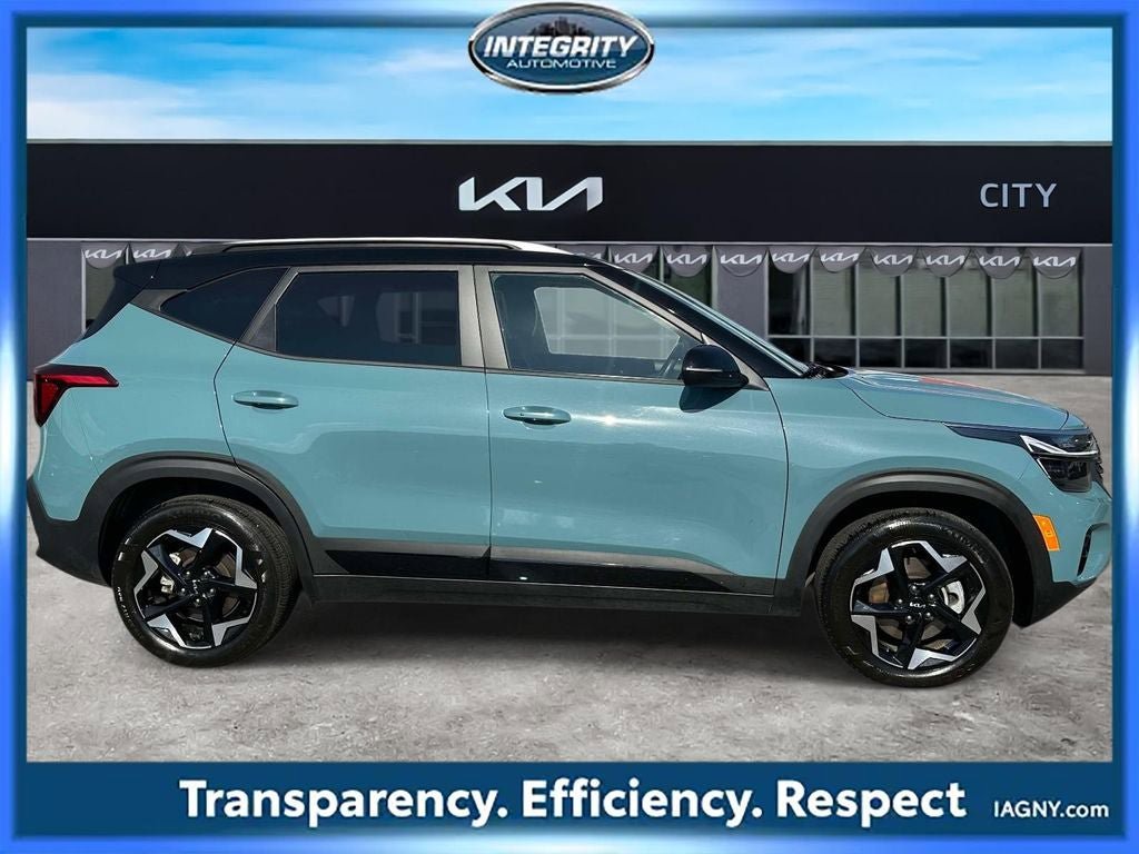 Certified 2025 Kia Seltos S AWD/4WD image 2