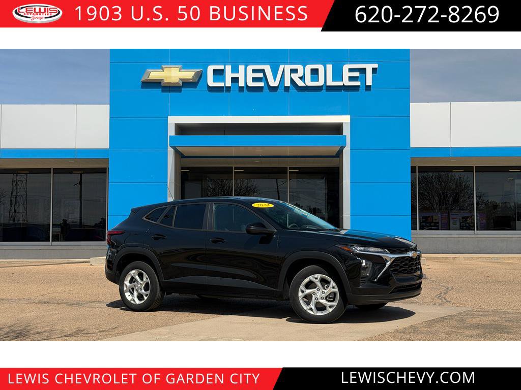 Certified 2024 Chevrolet Trax LS w/ LS Convenience Package FWD image 1