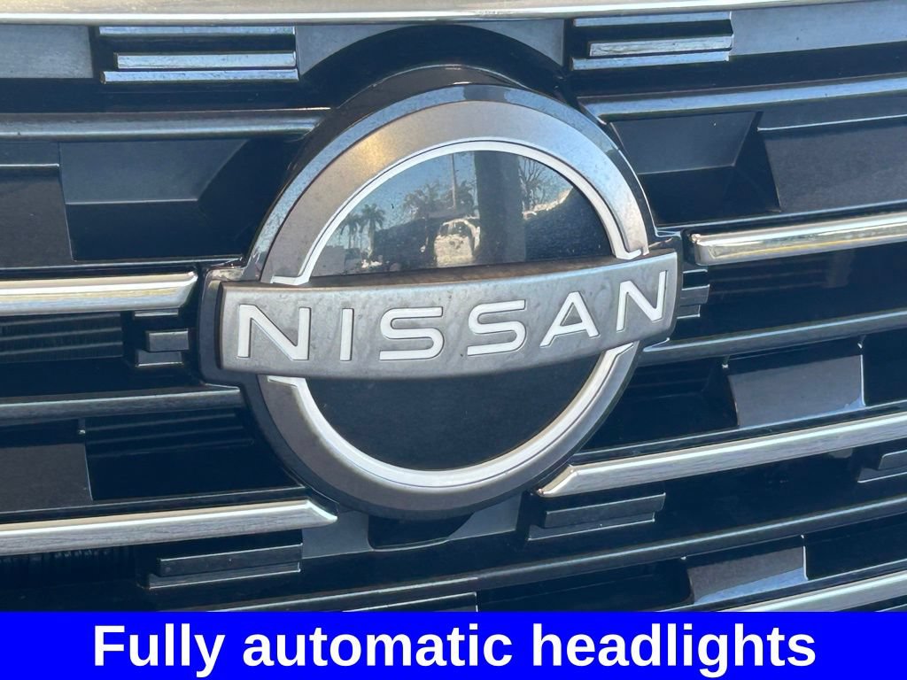 Used 2024 Nissan Rogue S AWD/4WD image 19