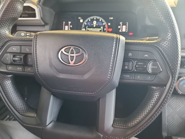 Used 2025 Toyota Tacoma SR5 AWD/4WD image 14