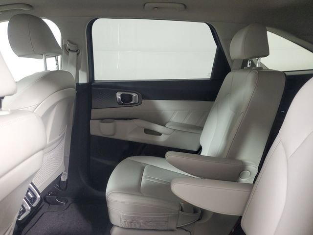Used 2023 Kia Sorento SX FWD image 10