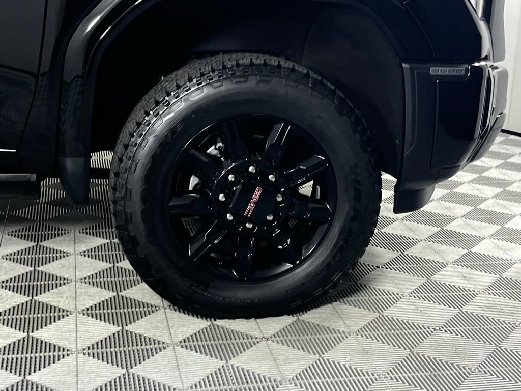 Used 2025 GMC Sierra 3500 AT4 w/ AT4 Premium Plus Package image 12