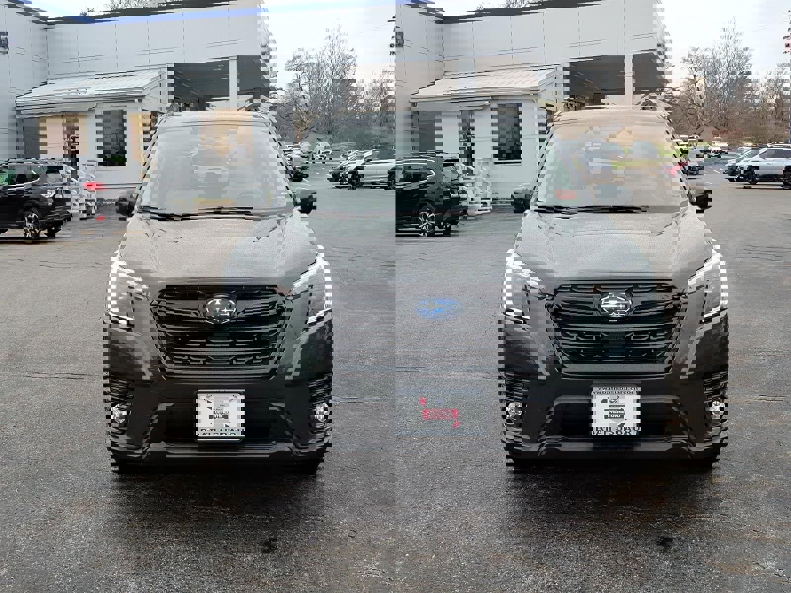 Certified 2023 Subaru Forester Premium AWD/4WD image 2