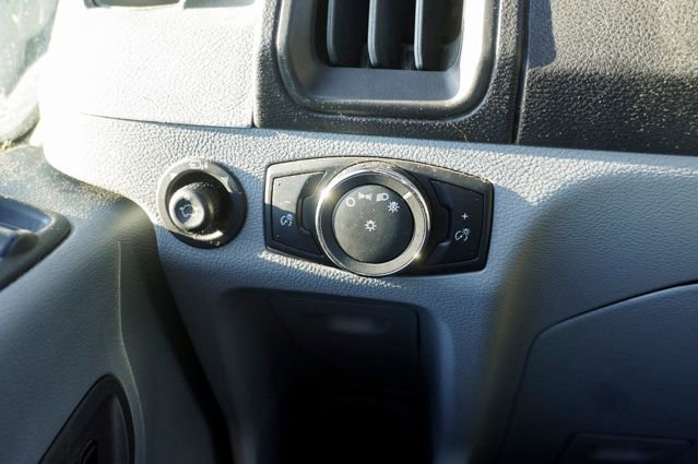 Used 2019 Ford Transit 150 XLT image 24