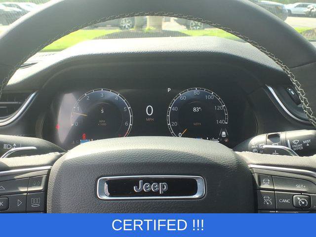 Certified 2025 Jeep Grand Cherokee Altitude AWD/4WD image 19