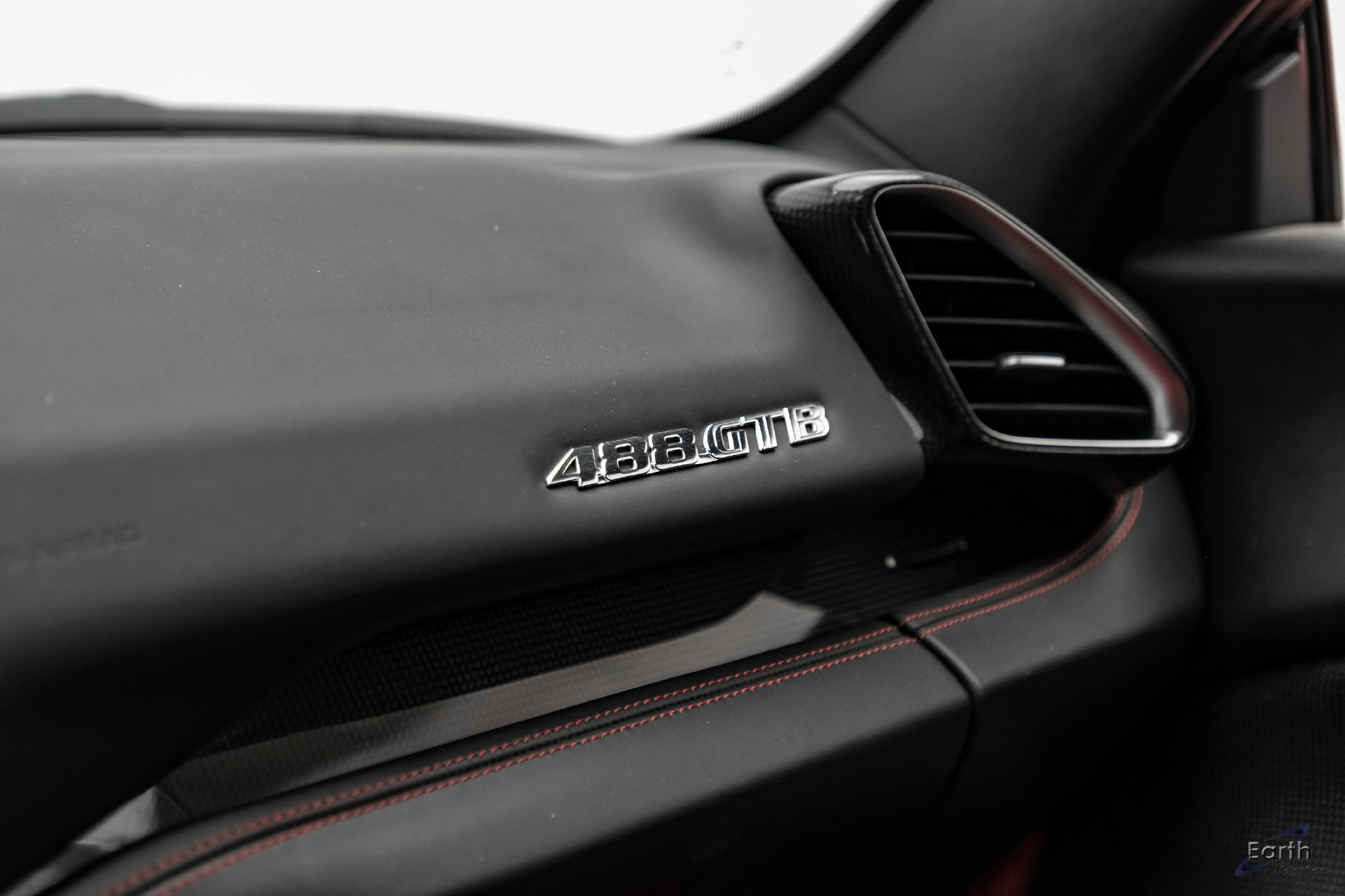 Used 2017 Ferrari 488 GTB RWD image 86