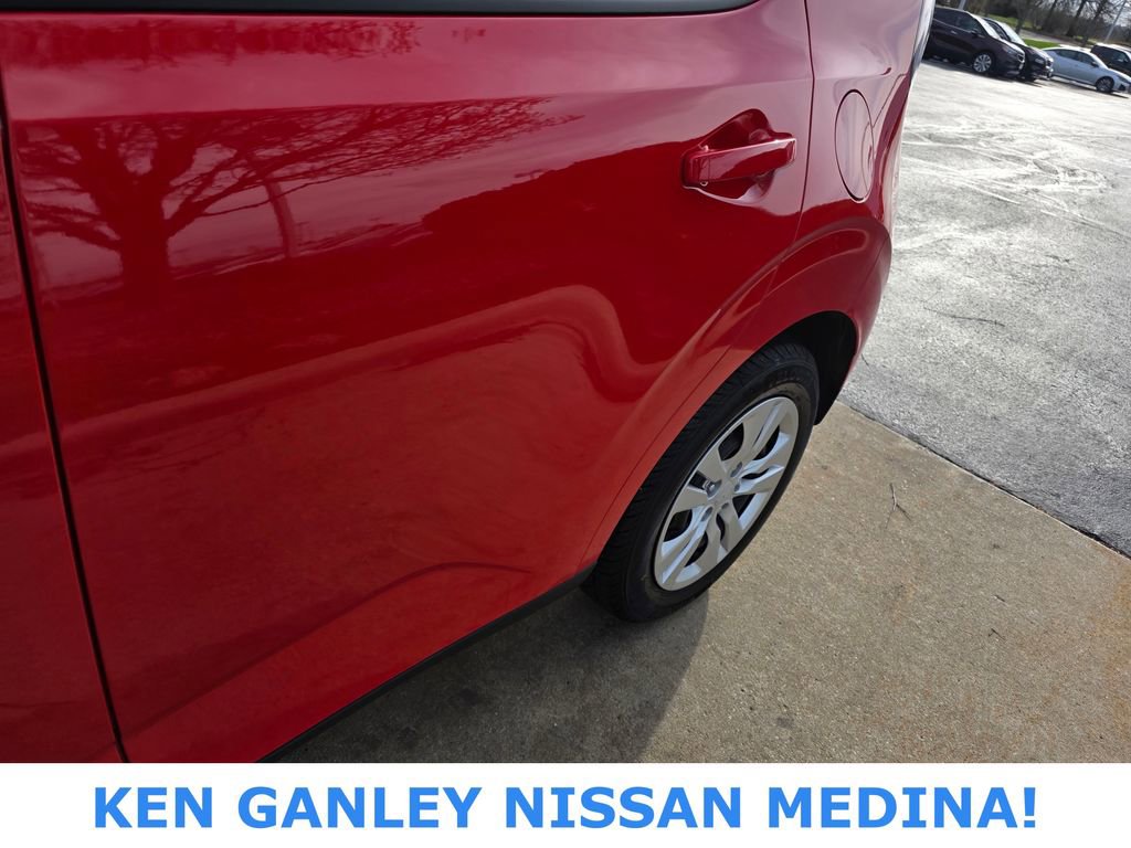 Used 2023 Kia Soul LX image 13