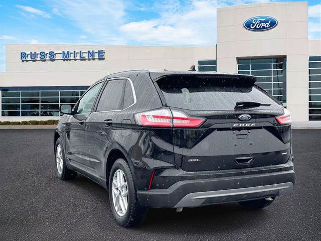 Used 2024 Ford Edge SEL w/ Convenience Package image 5