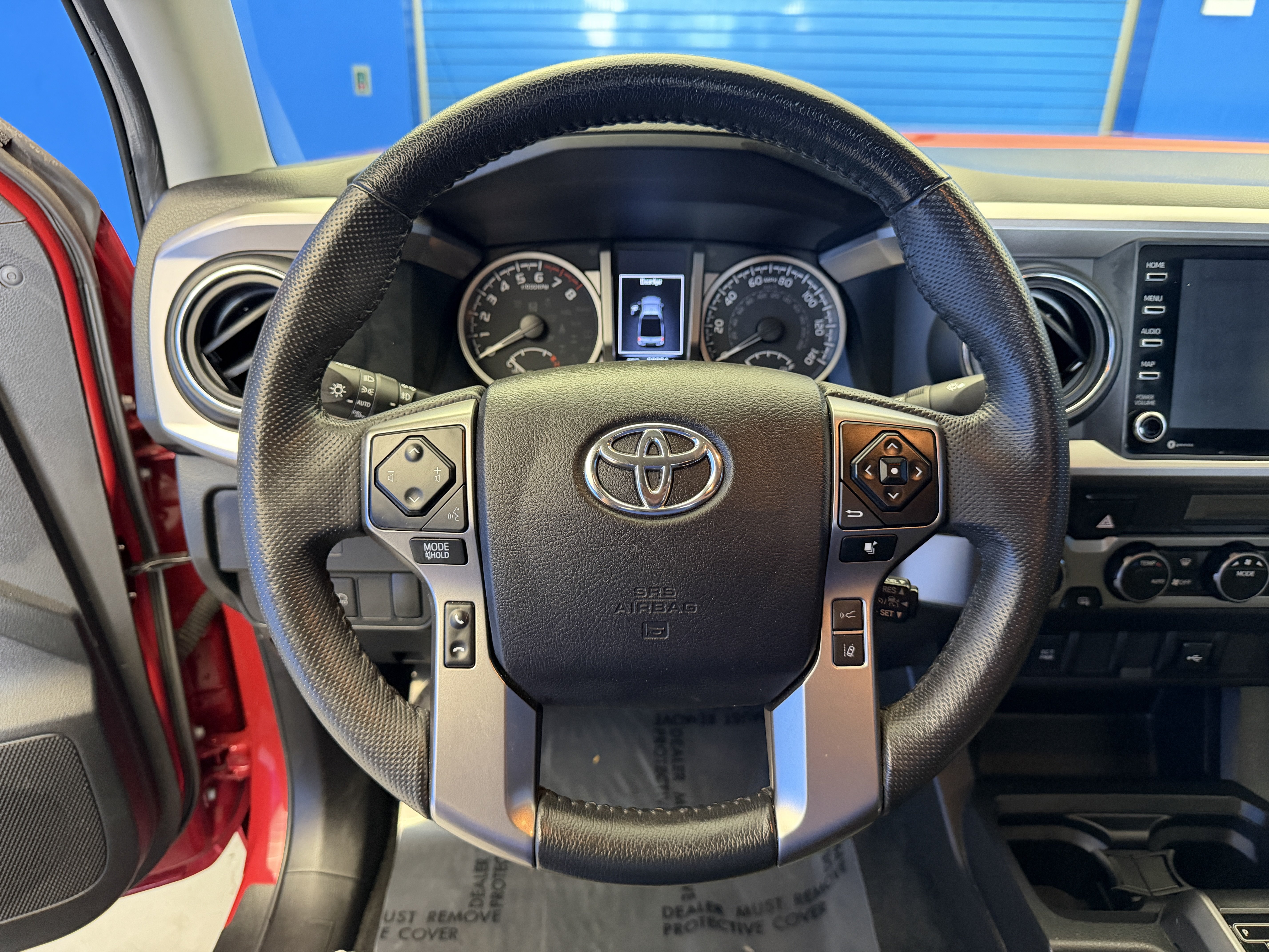 Used 2022 Toyota Tacoma SR5 AWD/4WD image 15