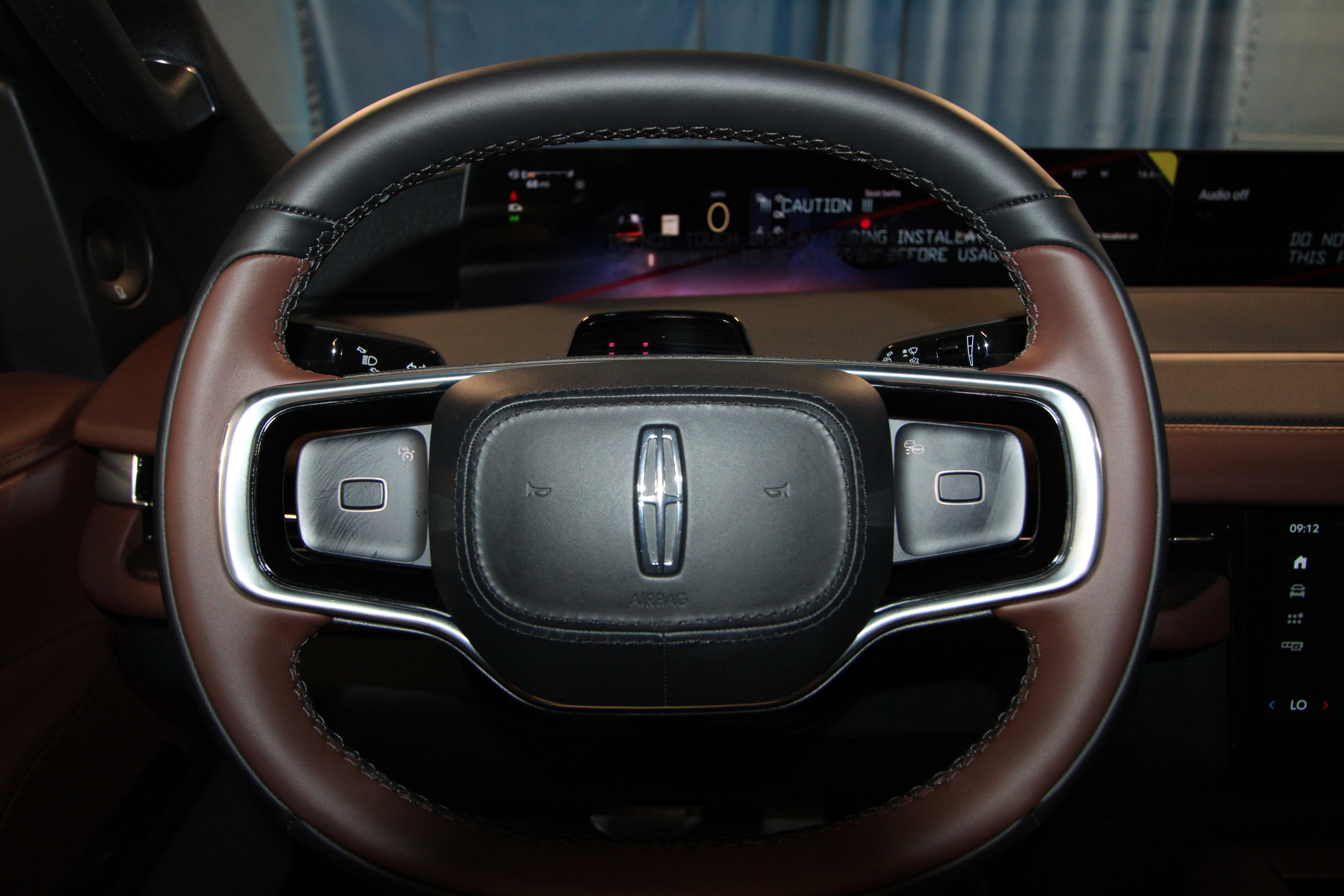 New 2025 Lincoln Navigator Reserve image 9