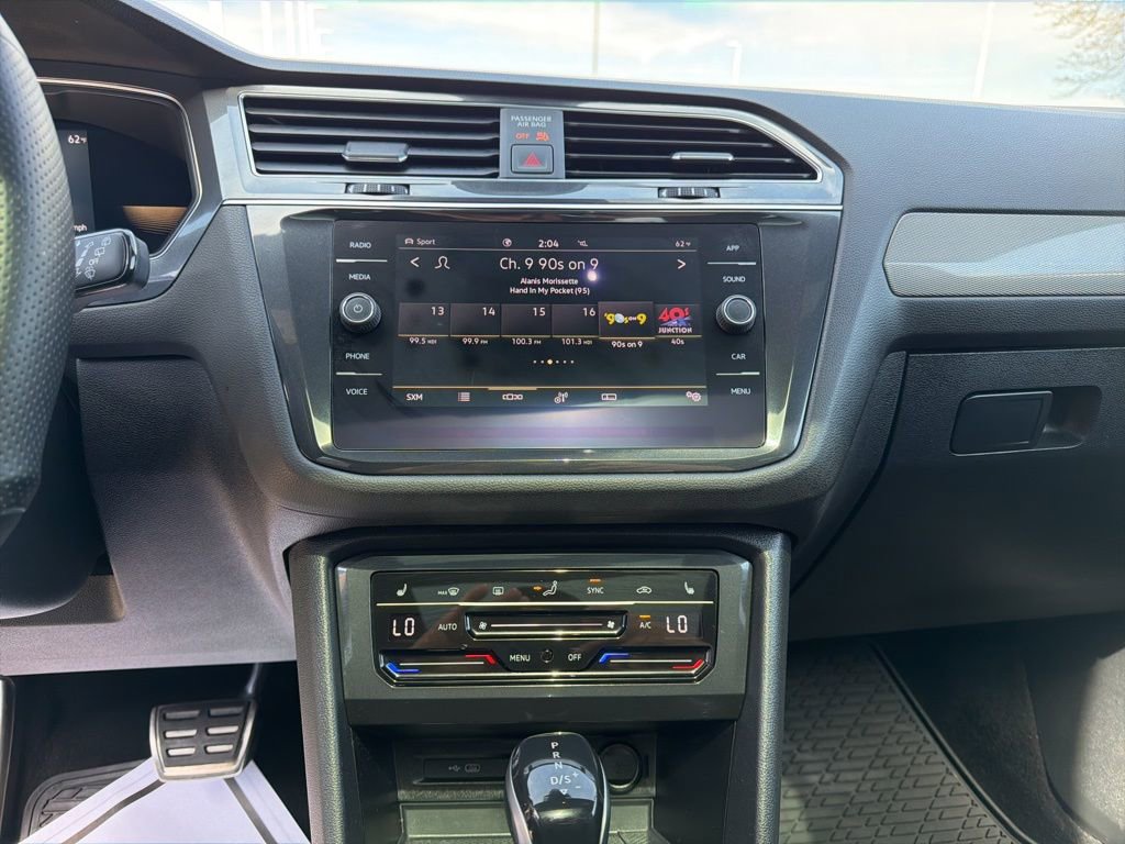 Used 2022 Volkswagen Tiguan SE R-Line AWD/4WD image 27