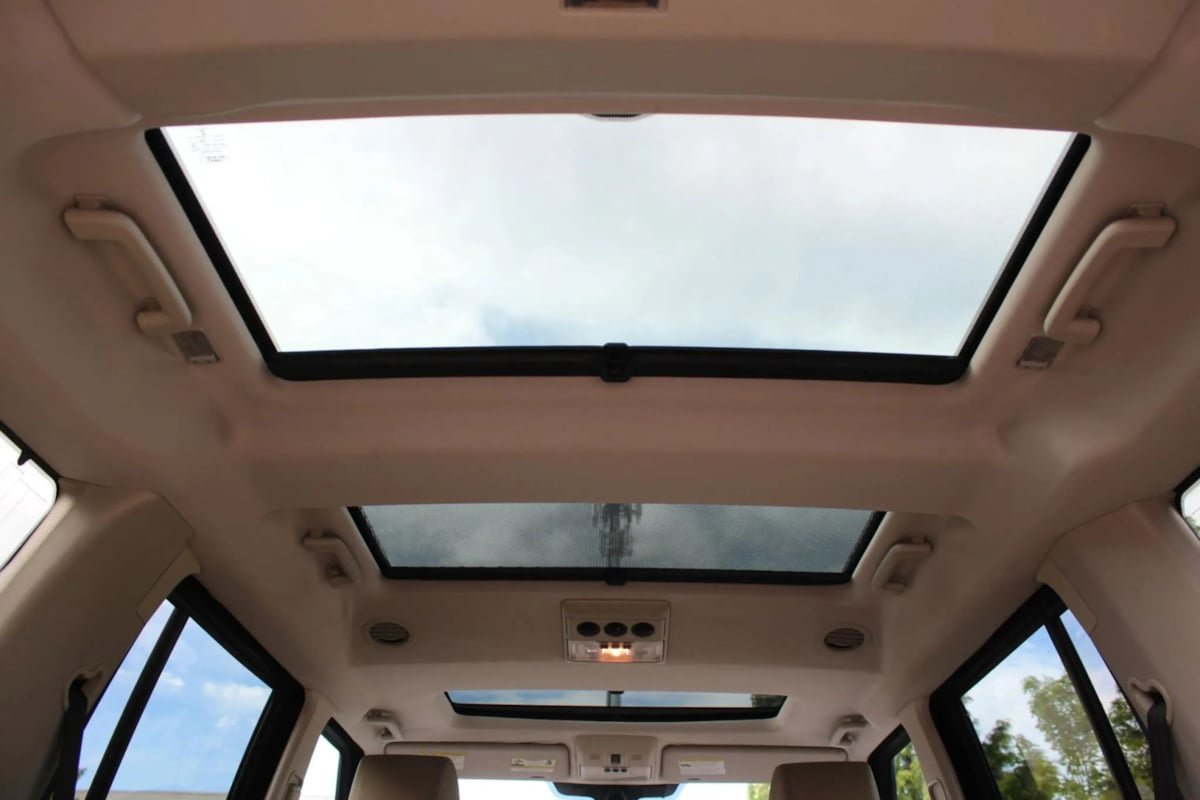 Used 2016 Land Rover LR4 HSE AWD/4WD image 29