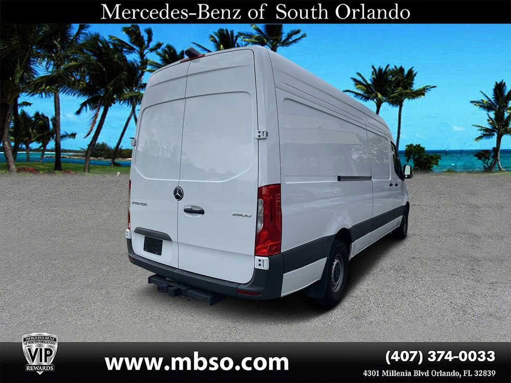 Used 2024 Mercedes-Benz Sprinter 2500 image 15