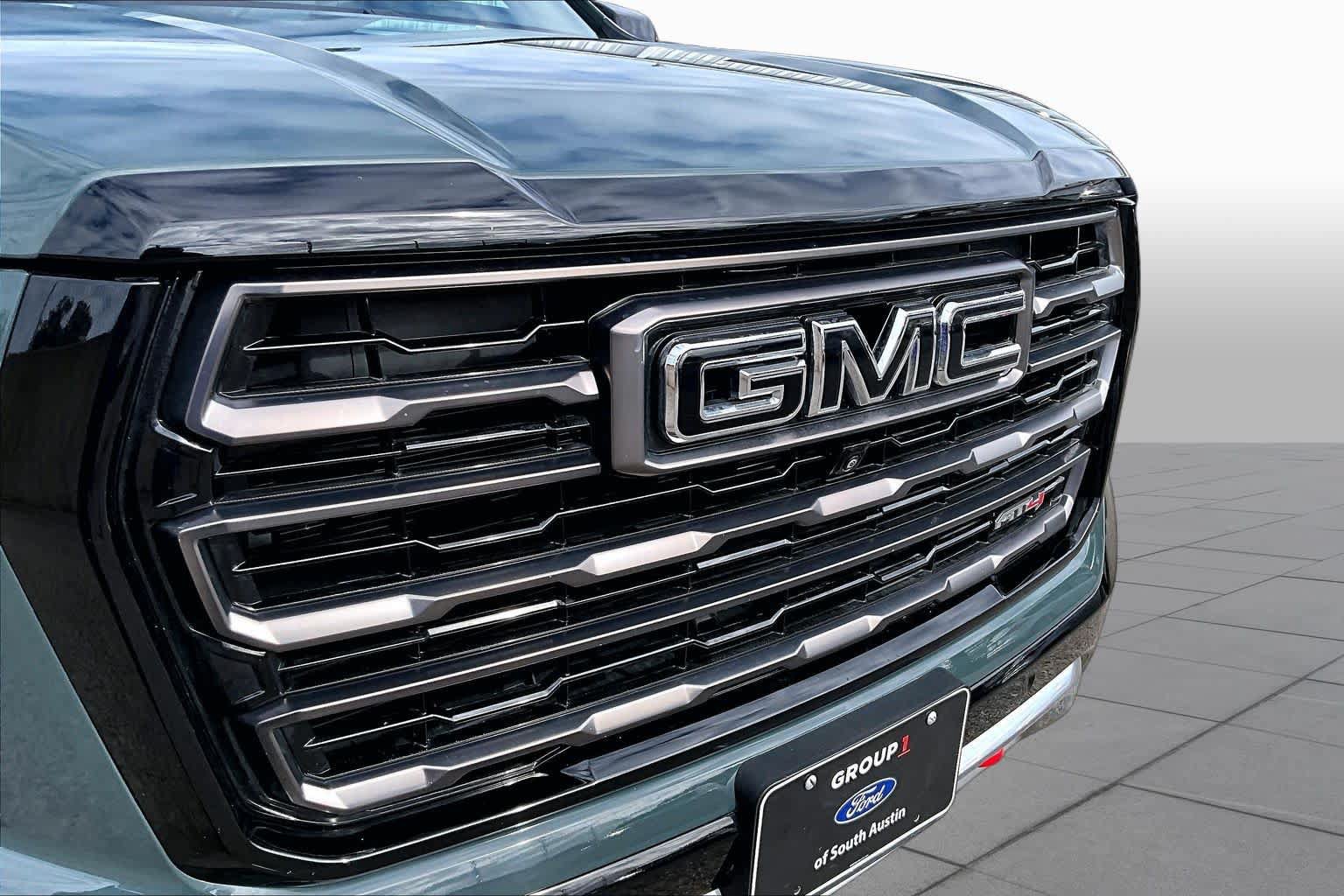 Used 2026 GMC Yukon XL AT4 Ultimate w/ LPO, Floor Liner Package AWD/4WD image 32