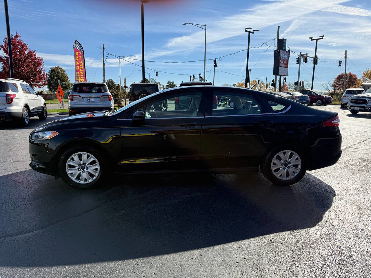 Used 2014 Ford Fusion S image 4