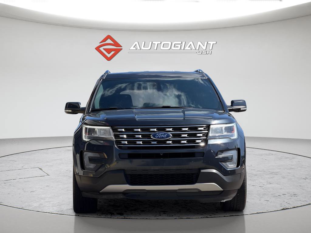 Used 2017 Ford Explorer Limited w/ Equipment Group 301A image 4