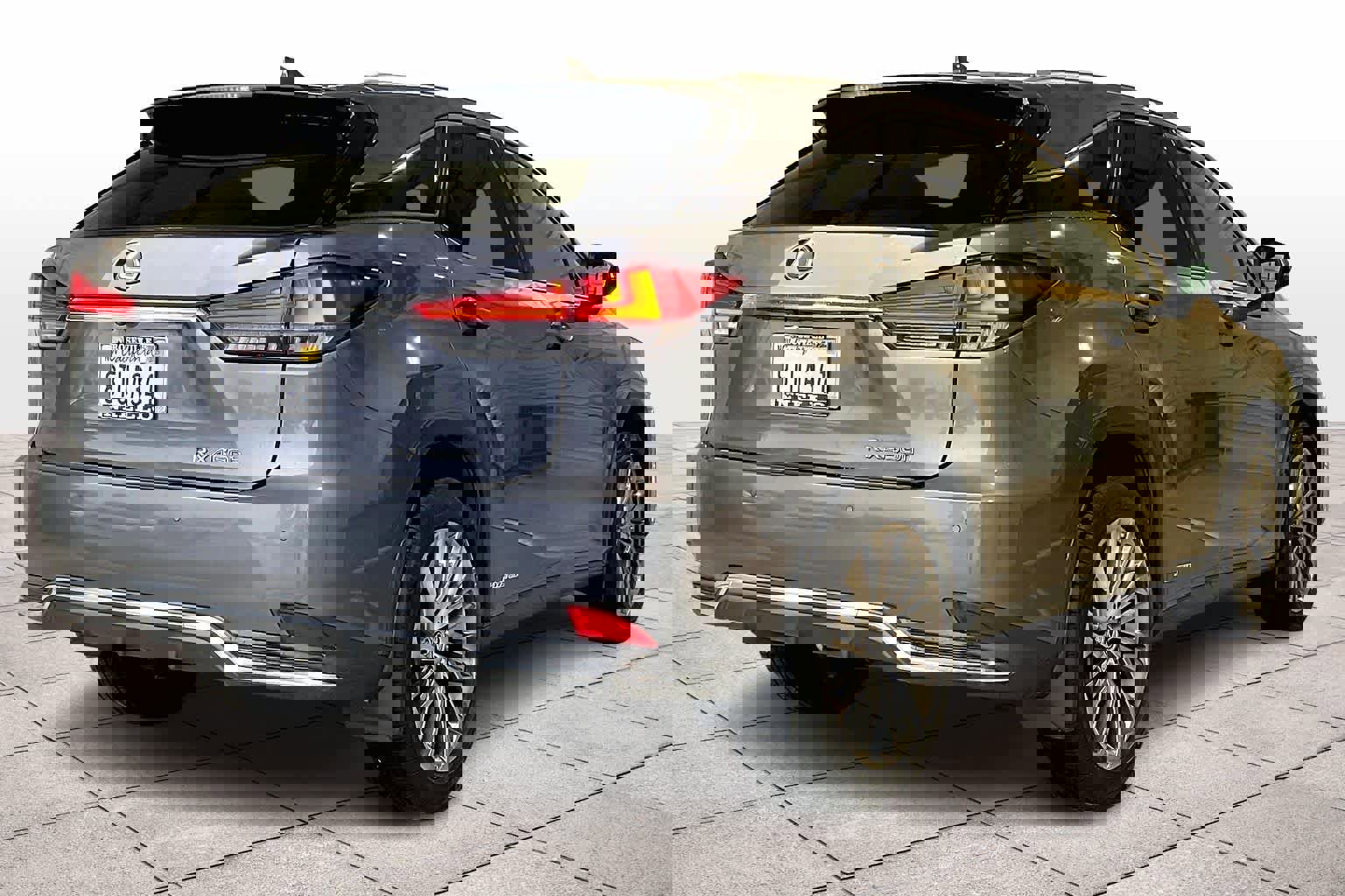 Used 2021 Lexus RX 450h AWD w/ Luxury Package image 14