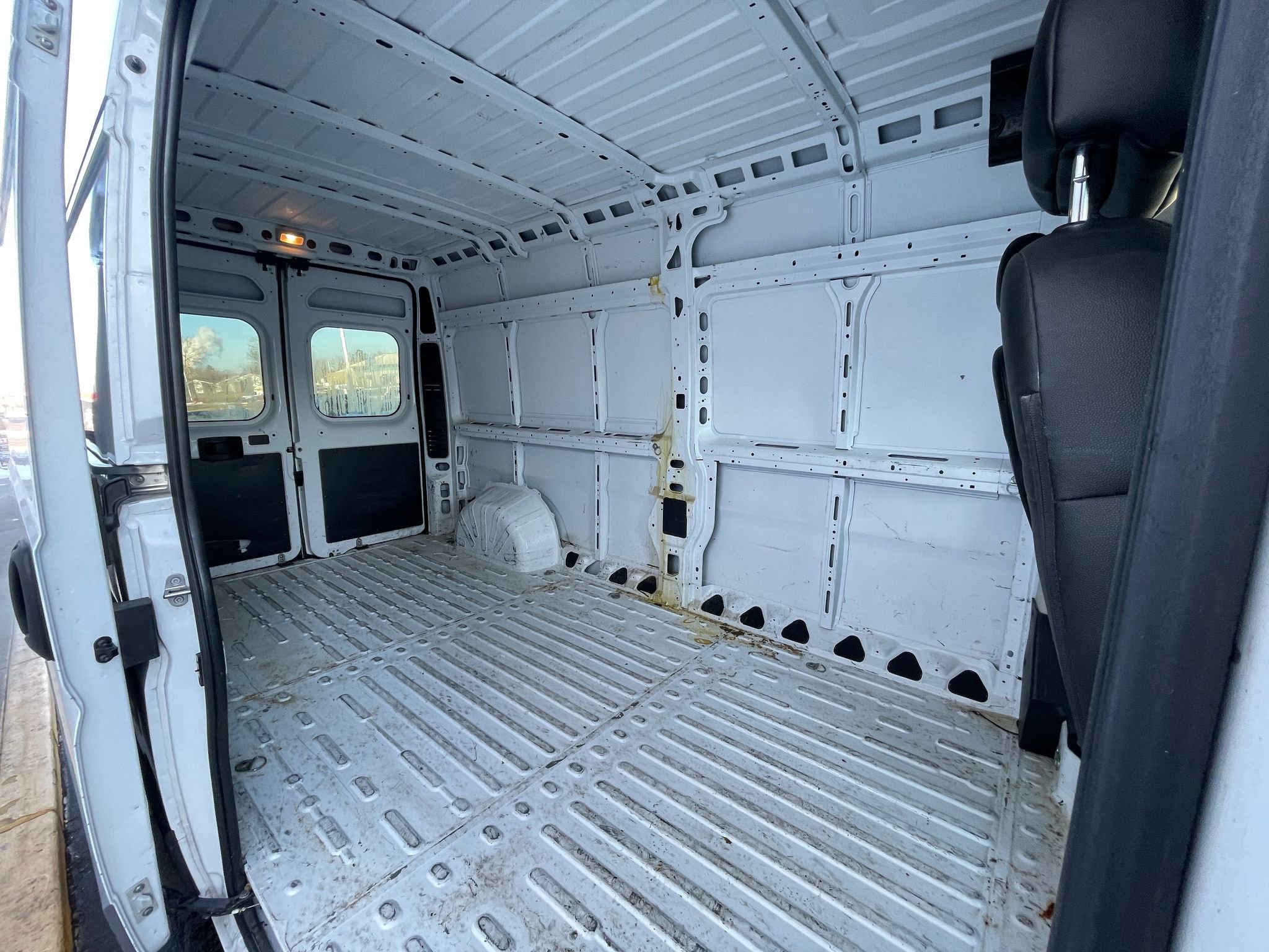 Used 2017 RAM ProMaster 2500 FWD image 25