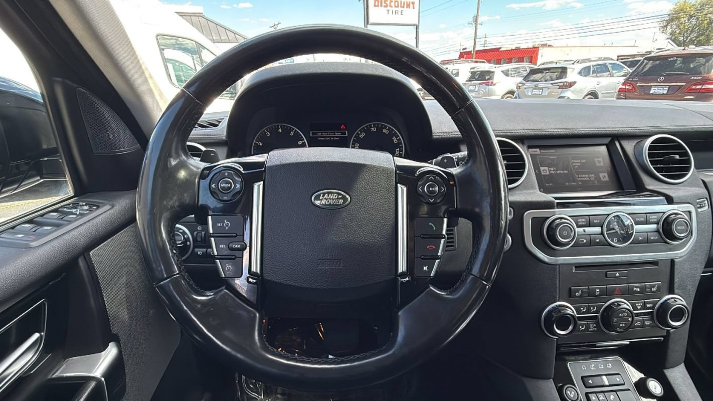 Used 2016 Land Rover LR4 HSE AWD/4WD image 21
