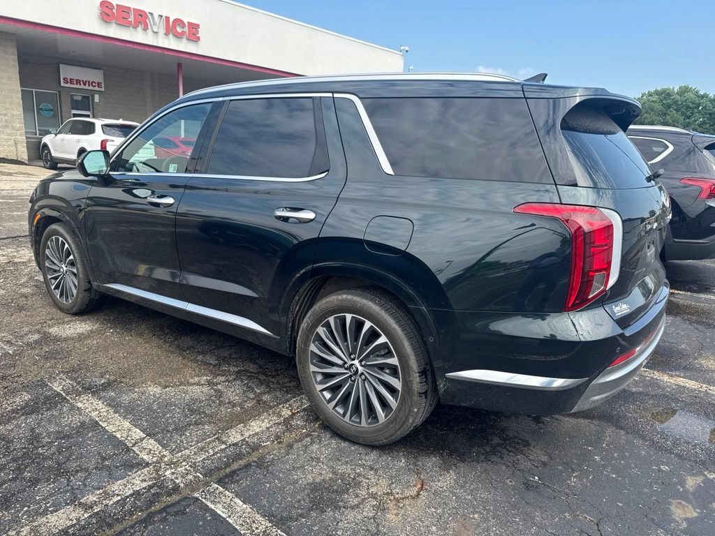 Used 2024 Hyundai Palisade Calligraphy AWD/4WD image 2